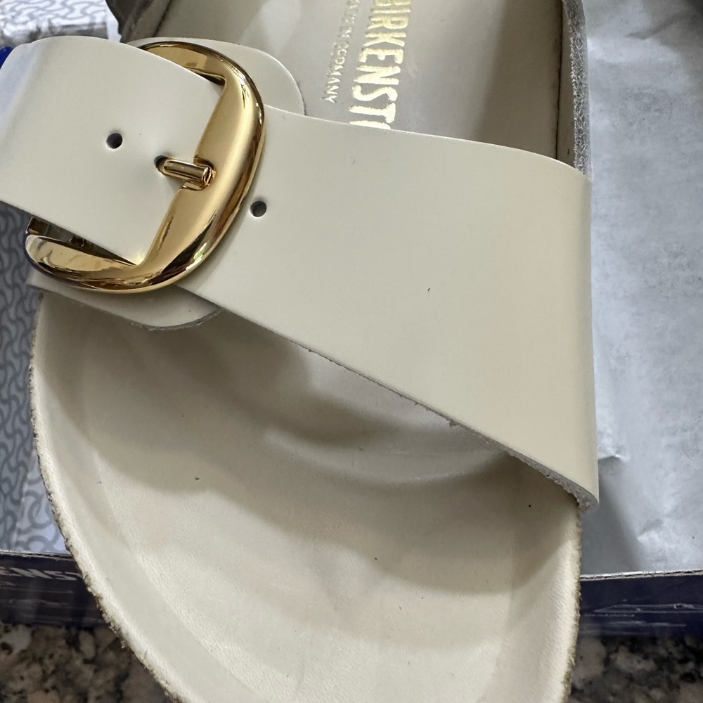 Brand new cute Berks. Dressy n slide in sandal neutral tone Birkenstock